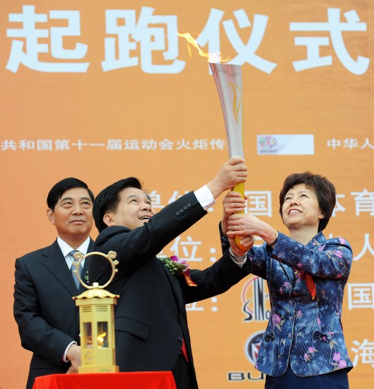 �D��-��ʮһ��ȫ�\(y��n)��(hu��)��������ς��fʥ���Wҫ