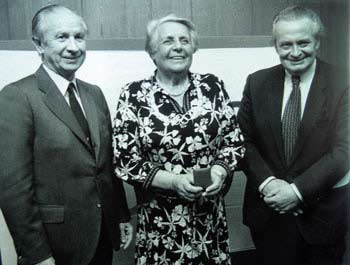 2008080703 1986��10��30�տ�¡���_�R�m������w���ƌW�о������L��ķ�����C�l�W��ƥ�˪���