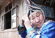 �{����󋌾��Ĵ���������y���