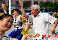 ���޸����ڽ��ڡ����B푡�