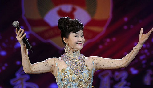 ����Ӣ��ȫ��(gu��)���f(xi��)ί�T�ݳ�