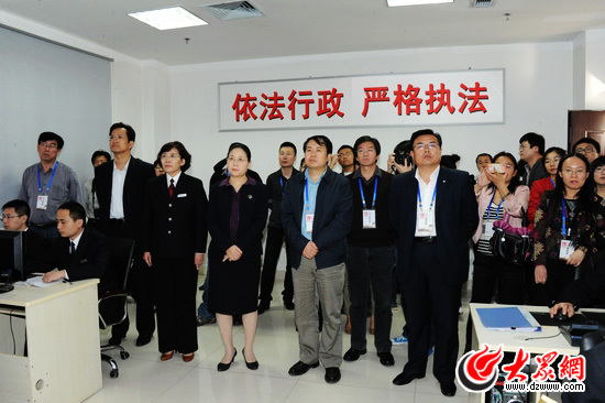 ɽ�|ʡ�W(w��ng)�j(lu��)�Ļ��k�������΄��¸����R����ί�����������L(zh��ng)���V���ͬ���L�F(tu��n)���쌍(sh��)�r(sh��)�O(ji��n)�س��򡣣��zӰ ���꣩