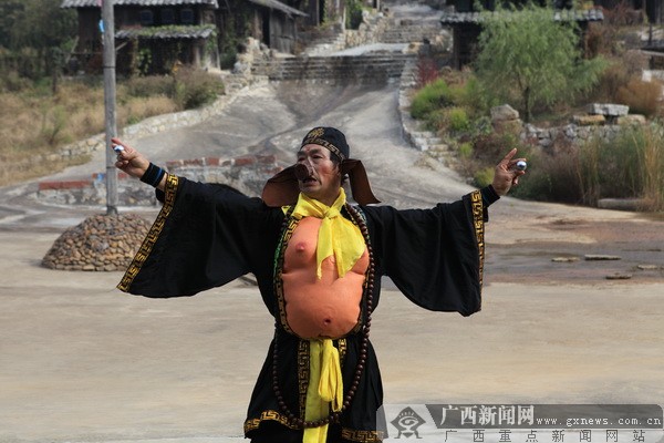 �R�ʇ��HӰ�ǣ�������H���^���c���e�ĉ�(m��ng)��֮��