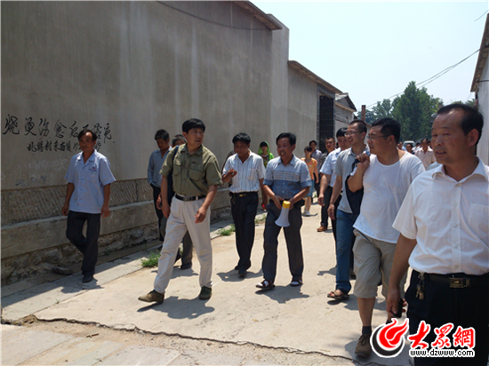    ����һ��ӛ�����S���l�hί�����I����ͬ�¿���