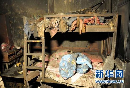 �D��l���¹ʵķ��g���݃�һƬ�ǽ壨1��4�Քz���� ���A��ӛ�� ���� �z