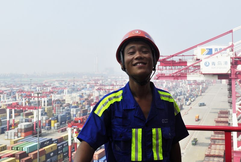 �ھ��x����40�׸ߵĵط���ӛ�ߞ��@λ��֪���Ę��˾�C������һ����Ƭ�����������u�۵Ę���c���b�䡣���� �z.jpg