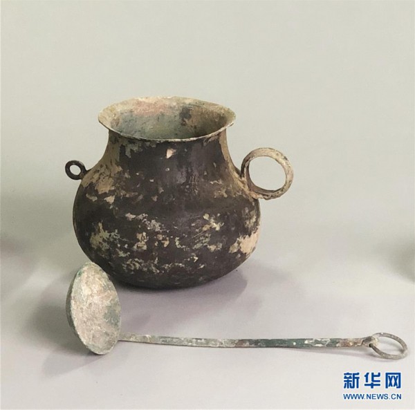 ���D�Ļ���(d��ng)����4�����ϳ����Z�����i���~�� ��(n��i)����3000ml����Һ�w