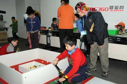 ��СС���̎����ĸ����F��