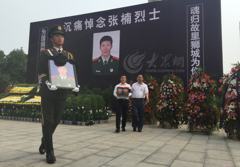 8��2�����磬�ںӱ�������ʿ��@��һ���侯��ʿ�����z�񣬏����ʿ�õ܏�ϣ�ѱ��ǻҺУ��������Y�����I�o�ͣ��Y�����M����ʿ����ء��󱊾Wӛ�� ���L�� �z