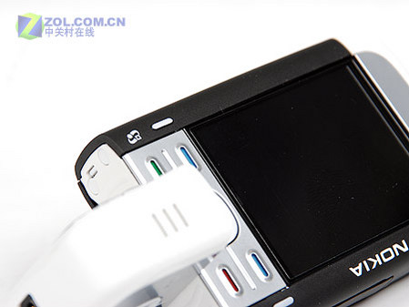 魄力不小諾基亞旋轉(zhuǎn)智能音樂5700評測(2)