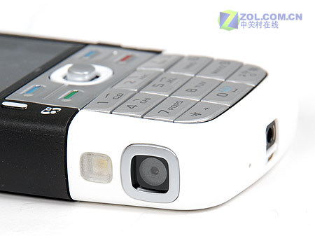 魄力不小諾基亞旋轉(zhuǎn)智能音樂5700評測(4)