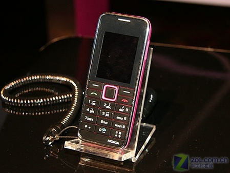 時尚潮流諾基亞九款新品手機(jī)圖賞(2)