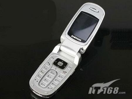 按鍵盤兩次三星E738精確查找電話號碼