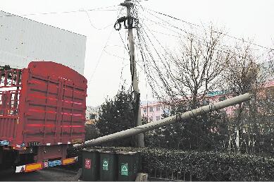 �������t��؛�Ј��R·߅���|����һ�� ܇�v���^�������e��