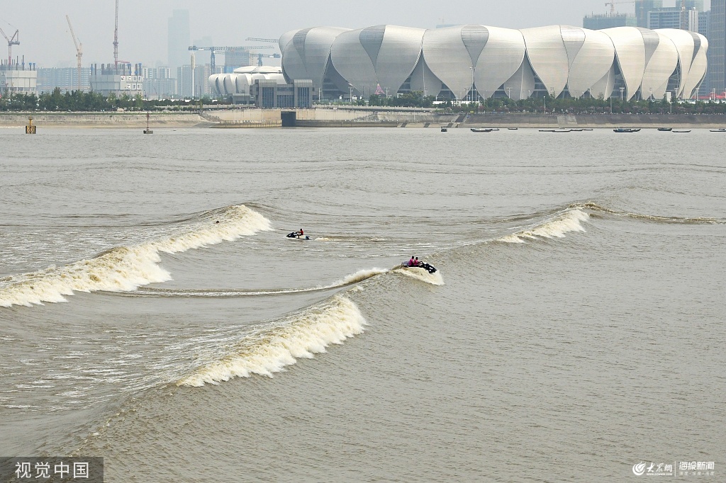 2019��9��15�գ����ݣ��r�v����ʮ�ߣ��X����ӭ����Ѵ���X���³ǵĳ�����_ˮ�򣬅���2019�X�������H�_�ˌ���ِ��Ū���������˳��^��һչ���֡�