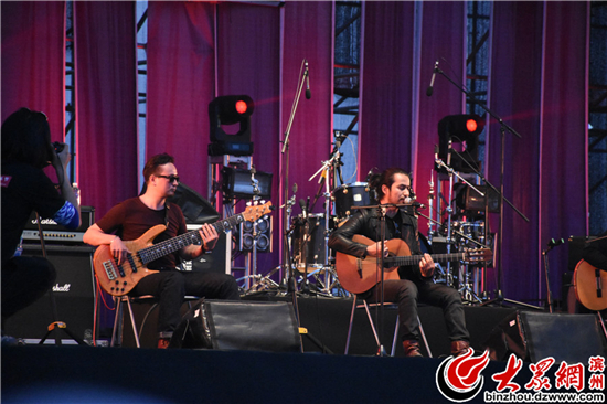 ����׌�ˮ����l(xi��ng)����������(ji��)��Ļ ����ʢ������ȫ��