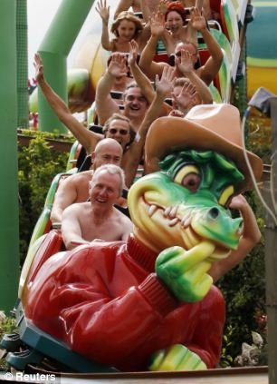 102��Ӣ�����w��Ůͬ���^ɽ܇ ������o(j��)�