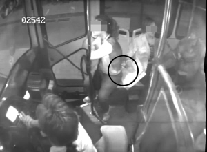 Ů�ӹ���܇ռ����������˿�5���(�D)