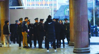 �_ͻ�F����