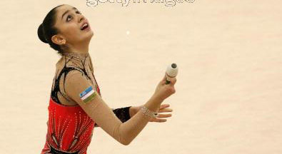 ���ʮ�����˕��ÜI�ۄ�(d��ng)�˸�����Ů��ѩ����(�D)