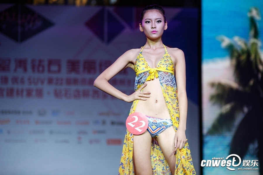 �½z·ģ�ش�ِ�F(xi��n)��(ch��ng)��ģ��Ӿ�bչʾ��