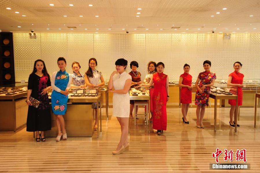 6��2�գ�ɽ��̫ԭ�����ېۺ��߂��M�п��W���㡣���գ�ɽ��̫ԭʮ��λ���ېۺ��߽M����һ�������W�����㣬�����˲���·�˵�ע�⡣������l(f��) ���� �z