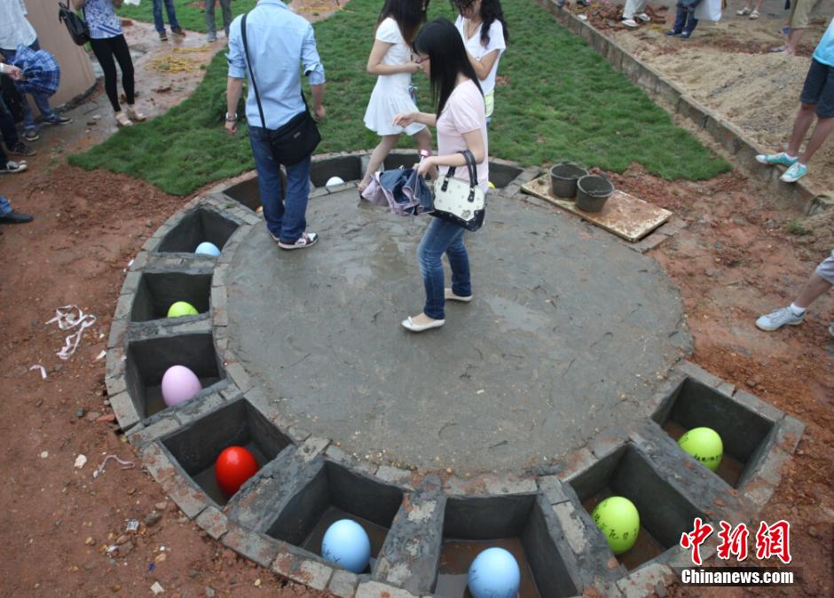 ��У����B�������ԁ���ԓУ�M������ʽ���ӵĻ�Ӽo��I�����I���W���oδ�����Լ���һ���Ż����������P��W�@���Õr��ӛ������Ʒ���á��r�g�ҡ������ԓУ�Ļ��L�ȃȕr�g�}���� �z