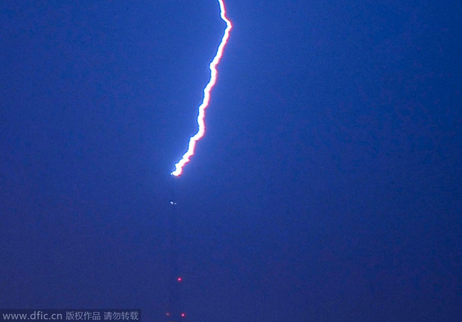 2014��8��11����ҹ�������ͻ�u���u��һ�������W늓����ҕ�l��������������@��