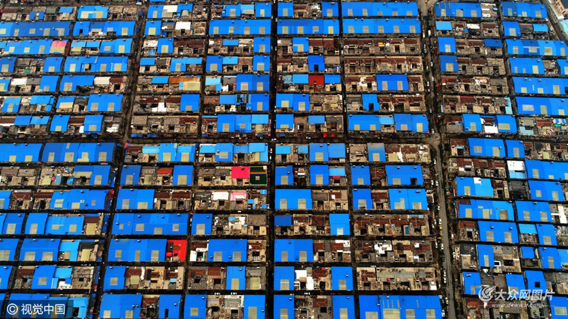 3��24�գ�ɽ�|ʡ��(j��)���У��ښvɽ��·�жε��S�_(t��i)��^(q��)κ���f����(sh��)��������С�ǵ�픲����������M(f��i)���b���{(l��n)ɫ��䓰�ͻҰ�ɫ͸���ɹⴰ�����ڷ���ͷ��꣬�İ��׸߿ո���Ұ����g������������飬��(ch��ng)�����ǉ��^��