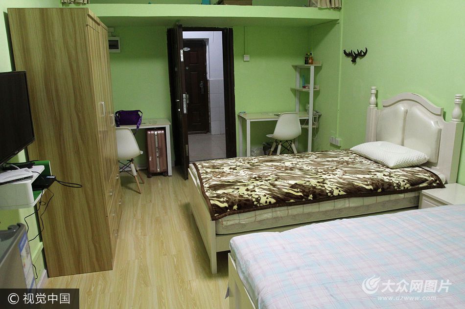 2017��9��3������h���﹤�̌W(xu��)Ժ������(b��o)���ĵ�һ����������ס�ġ�������@�L(f��ng)�������gŮ��������