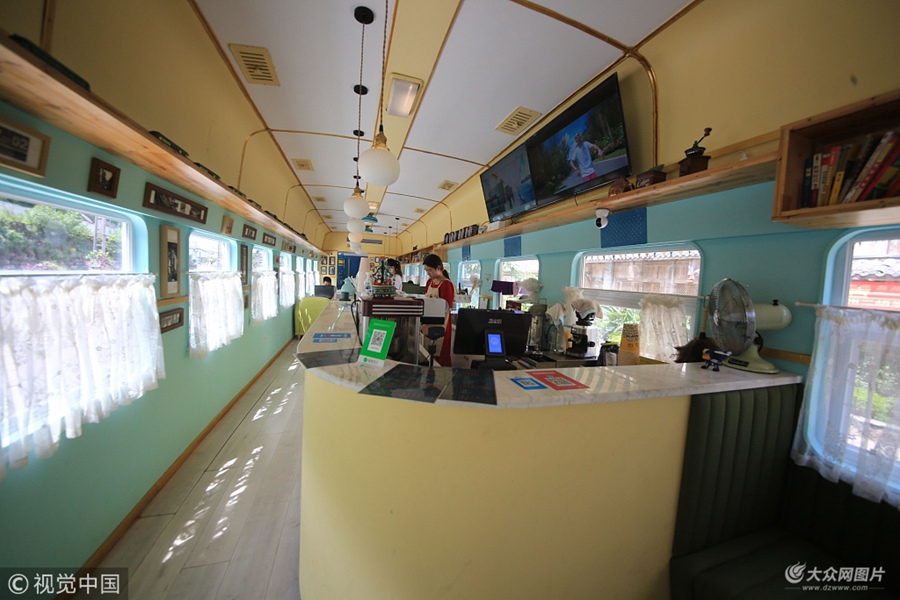 2018��7��10�������ؑcһ���^�ȬF����ˇ���ȵ����οͺȿ�����Ҫ���s��܇����һ����ˇ����ɞ龰�^�Ī��ؾ��^��