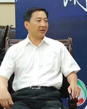 ��Ԓ�����hί��ӛ�������������ٽ�һ���±���