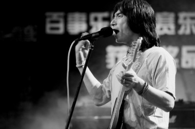 �Ƴ��������䣺�@ô���꣬߀��ʲô����͸(�D)