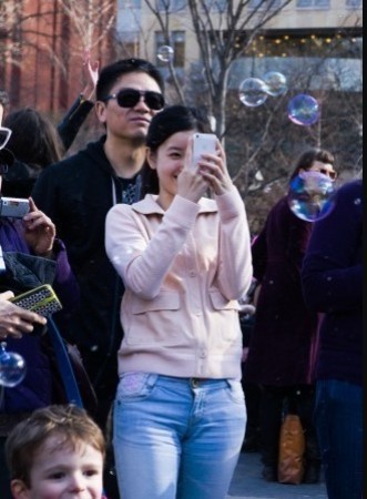 �̲��õ�׷�����|�ű����� ��Ů��λ���С���ʺݡ����M�D�����������g���̲����ý��������ڸ��ĔzӰȦ���Y�R�������ѡ������˷Q�������|�������̲������J�R�ĵ�һ����I�ң��������z�ľ��w����^�̣����ڸ����A���罻Ȧ���ɂ����˵�����������ʲô�y�¡�����һ�����˷Q�������̲��õ�׷�Ą����|����������ʾ�Լ�ֻ�� �����ԣ�δ�������C��