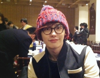 ������Ƕ��ۺڿ����R������犴T�Ȏ�