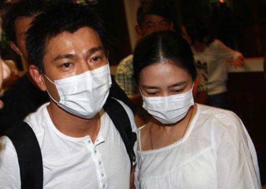 ����ز�¶��Ů�� ����ٻ�����Ǵ��R�׸�