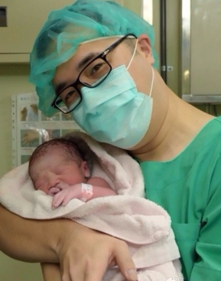 ���o���c���Ӻ�Ӱ�ع� ĸ�Ӝ�ܰ��ҕ