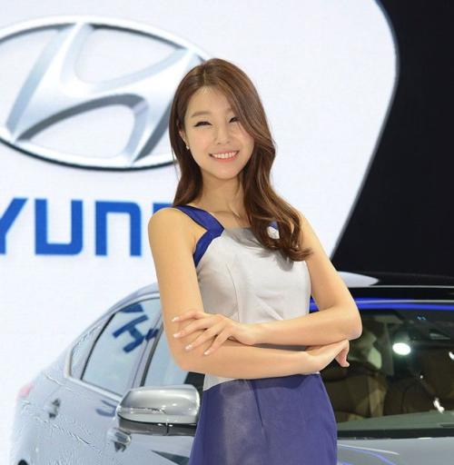 ����܇չ܇ģ��(zh��ng)�����G ������Ů�o̎���ڣ��M�D��