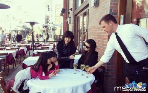 �c���鿴��һ�