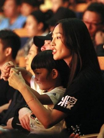 �c���鿴��һ�